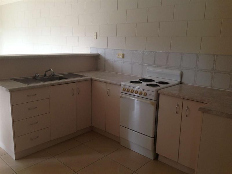 3/36 Henry Street, West End QLD 4810