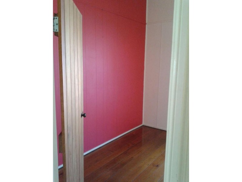 9 Ninth Avenue, Railway Estate QLD 4810