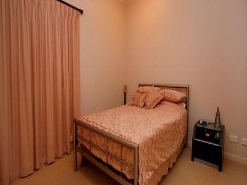 1/1 The Strand, North Ward QLD 4810