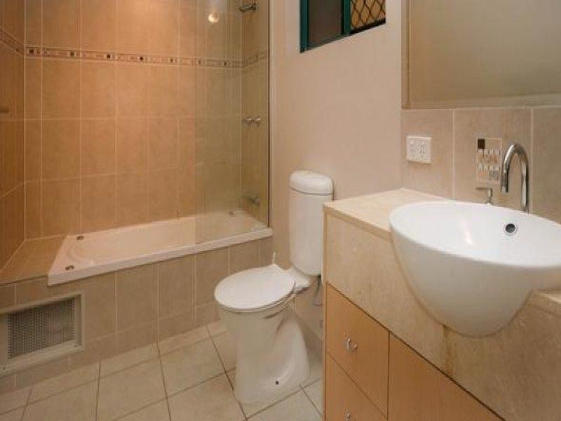 1/1 The Strand, North Ward QLD 4810