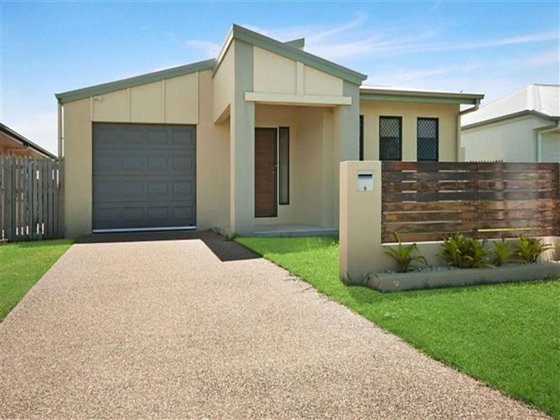 9 Laurie Motti Parade, Kirwan QLD 4817