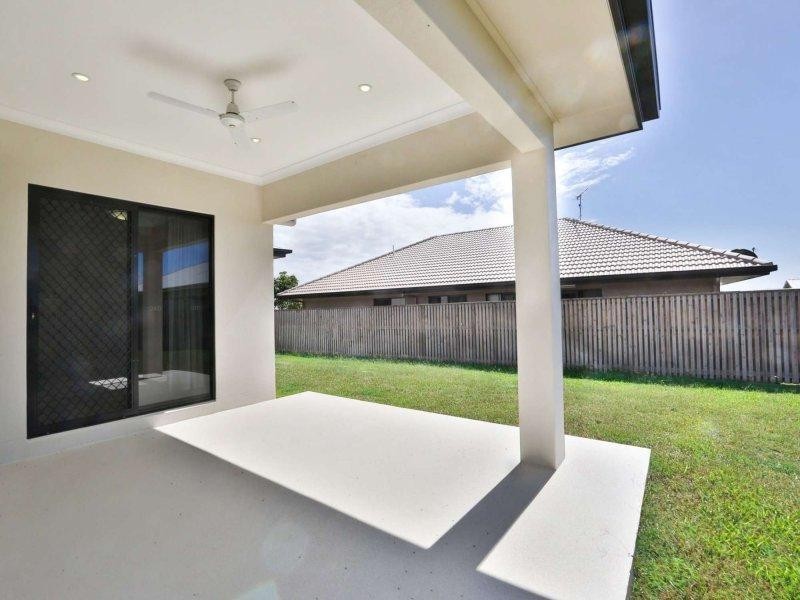 5 Yanooa Court, Bushland Beach QLD 4818
