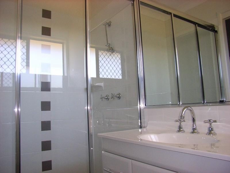 Bushland Beach QLD 4818