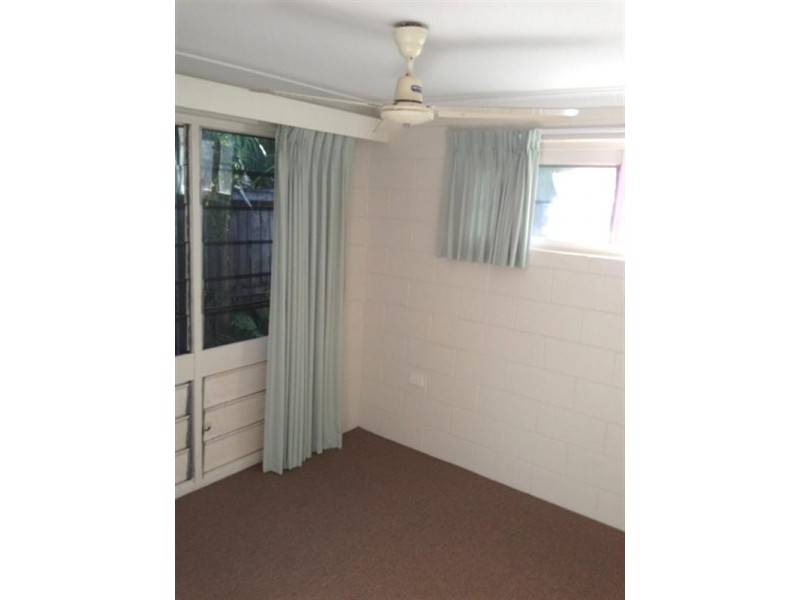 8/114 Cook Street, North Ward QLD 4810