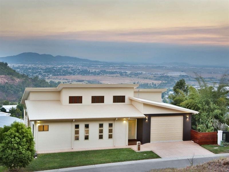 20 The Point, Castle Hill QLD 4810