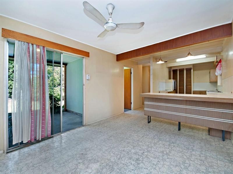 216 Ross River Road, Aitkenvale QLD 4814