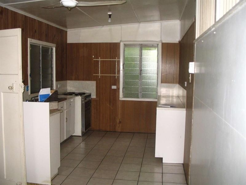 34 Nix Street, West End QLD 4810