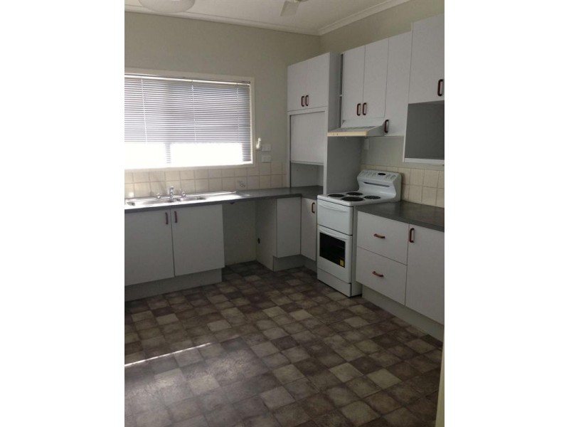 27 Brock Street, Aitkenvale QLD 4814