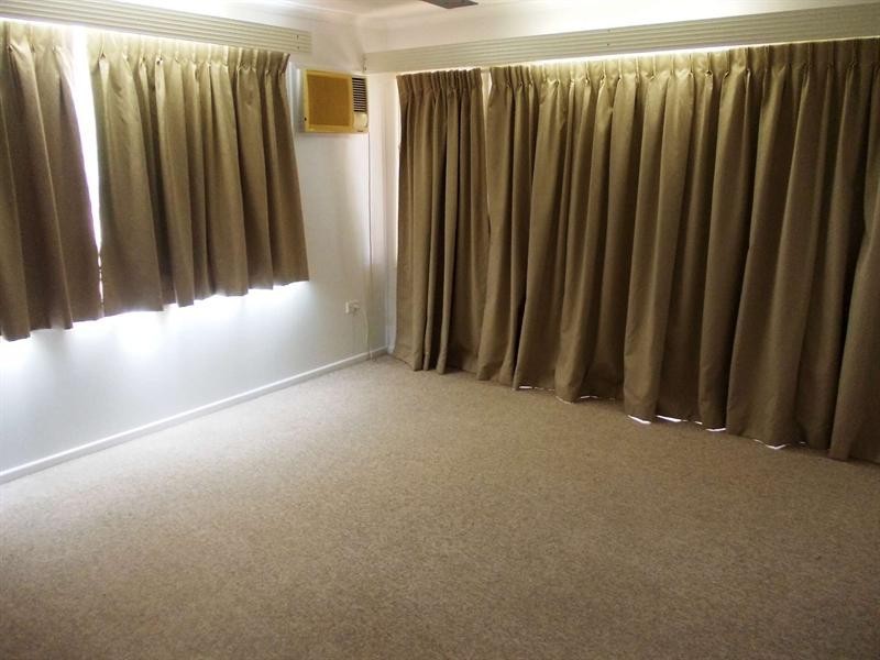 11 Mott Street, Heatley QLD 4814