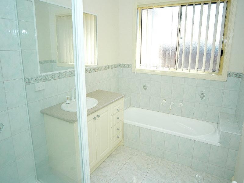 2/1778 Dandenong Road, Clayton VIC 3168