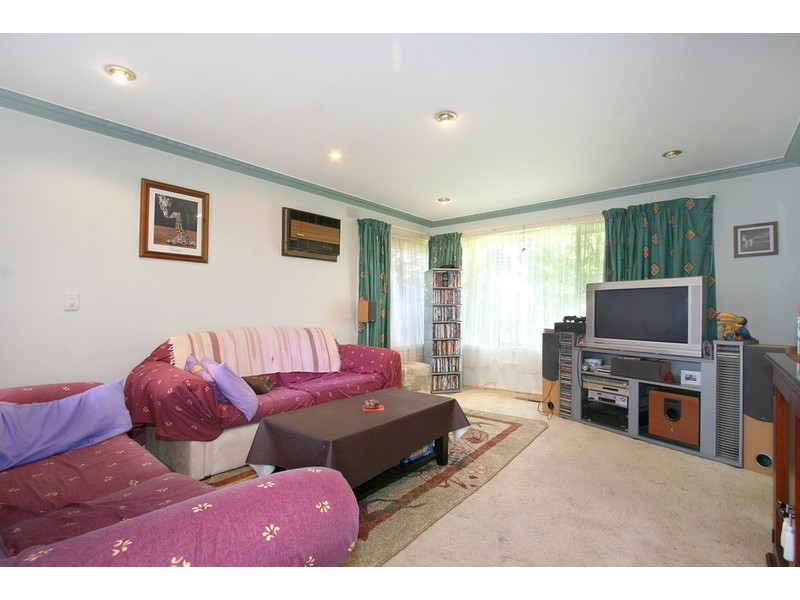 25 Witchwood Crescent, Burwood East VIC 3151