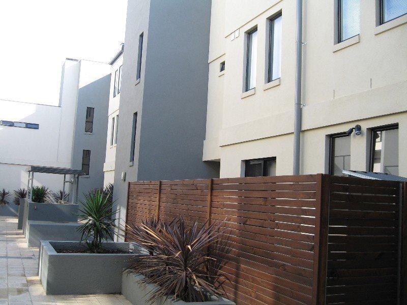 31/1324 Centre Road, Clayton VIC 3168