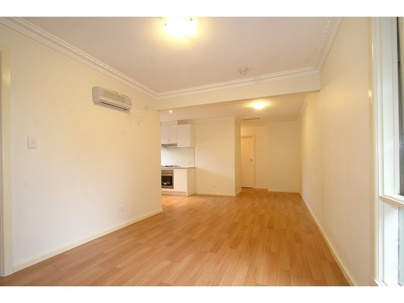 4/8 Chauvel Street, Bentleigh East VIC 3165