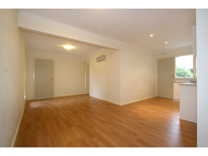 4/8 Chauvel Street, Bentleigh East VIC 3165