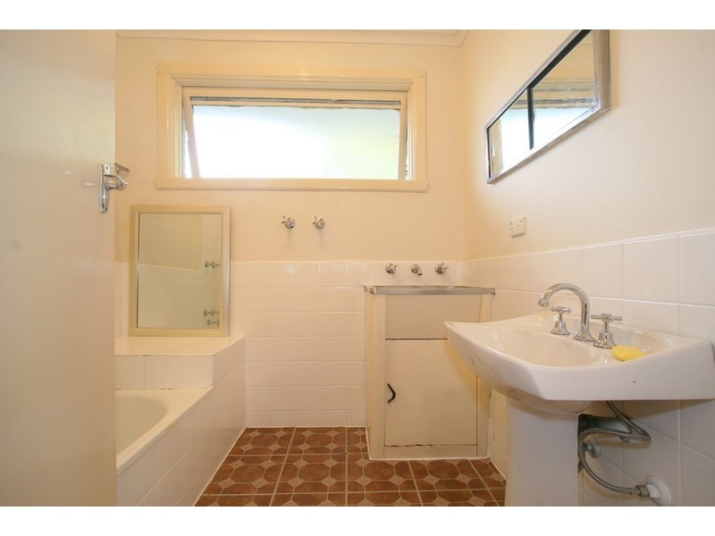 4/8 Chauvel Street, Bentleigh East VIC 3165