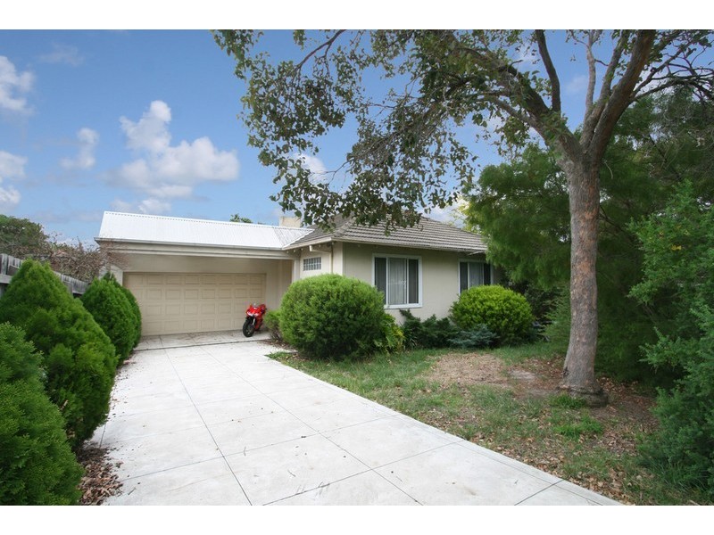 61 Amaroo Street, Chadstone VIC 3148