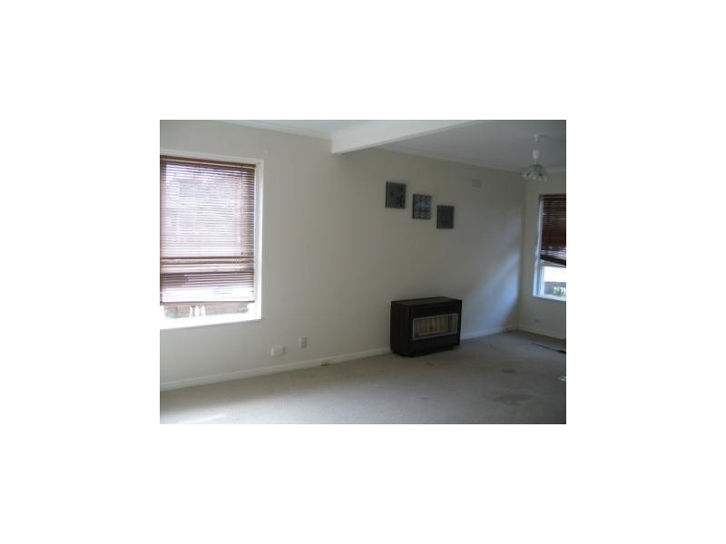 2/25 Gardiner Road, Clayton VIC 3168