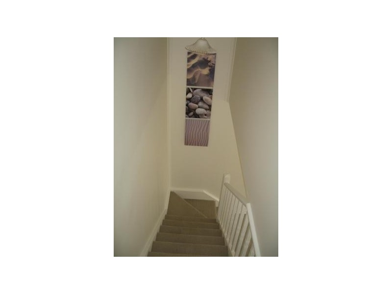 2/25 Gardiner Road, Clayton VIC 3168