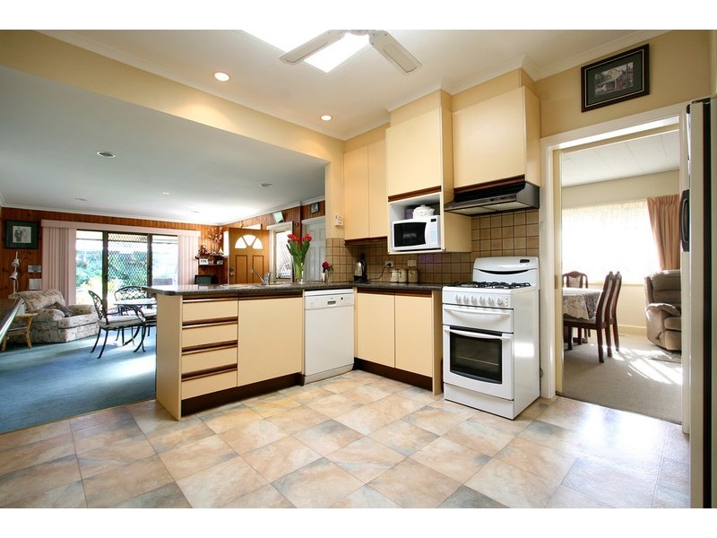 69 carmichael Road, Oakleigh East VIC 3166