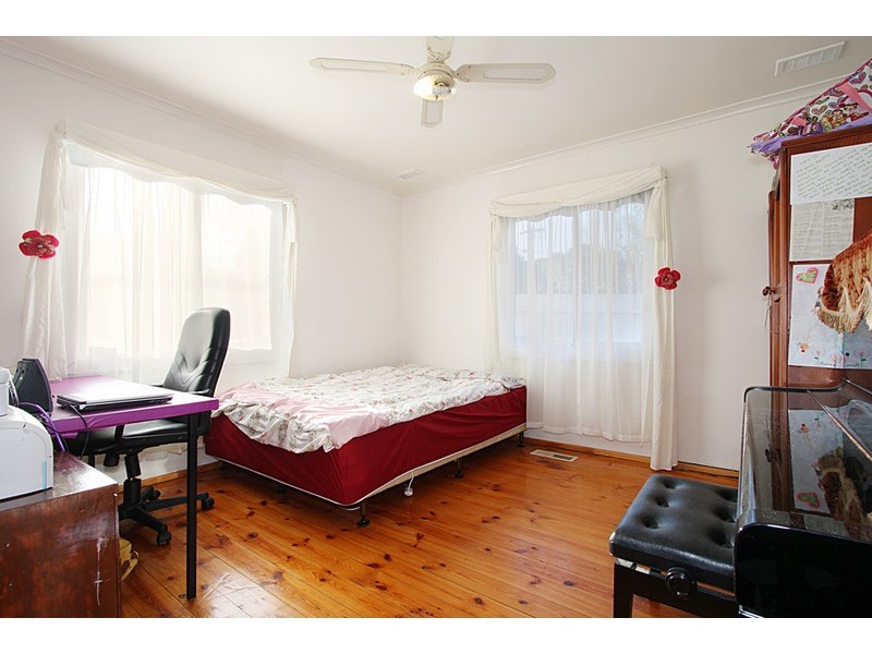 1/13 Binalong Avenue, Chadstone VIC 3148