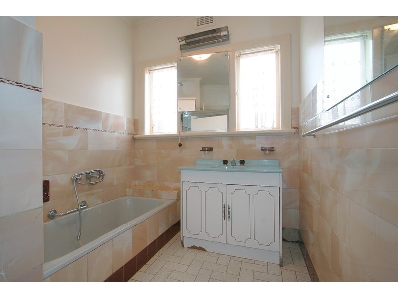 1592 Dandenong Road, Oakleigh VIC 3166