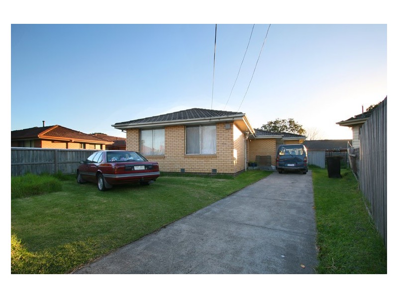 56 Oakes Avenue, Clayton South VIC 3169