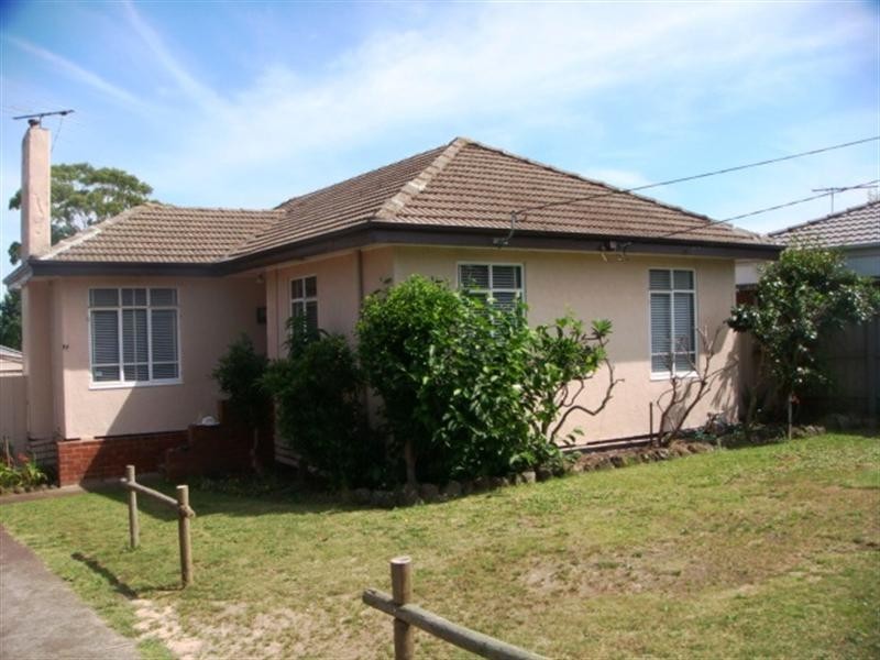 35 Amaroo Street, Chadstone VIC 3148