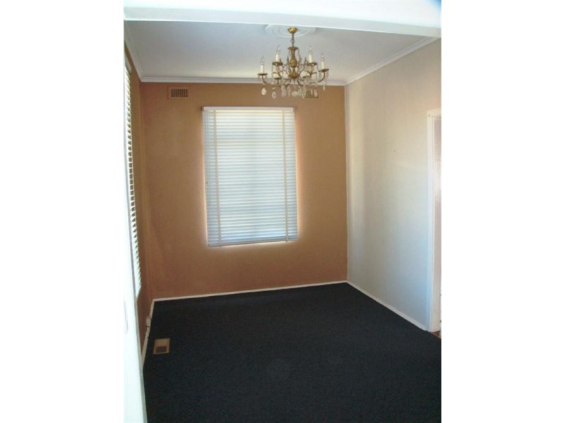 35 Amaroo Street, Chadstone VIC 3148