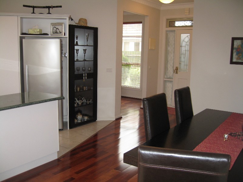 8 Fairbank Road, Bentleigh VIC 3204