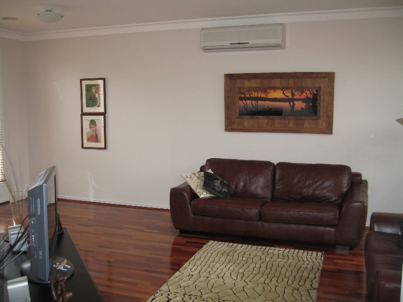 8 Fairbank Road, Bentleigh VIC 3204