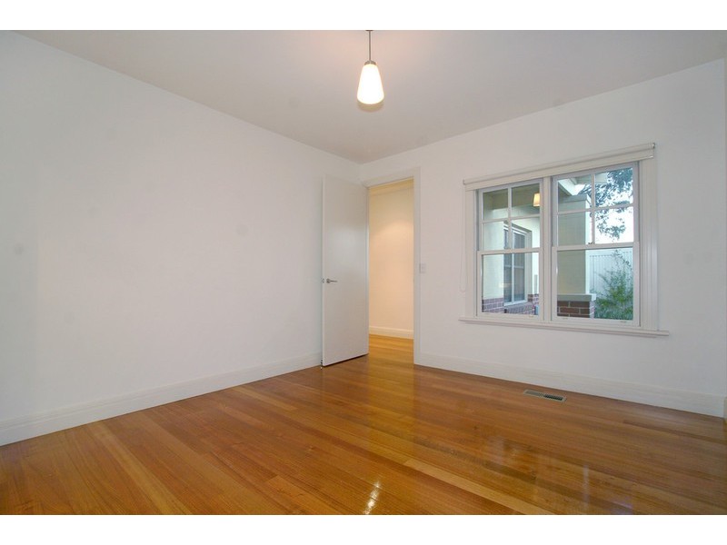 7 Dalston Road, Hughesdale VIC 3166