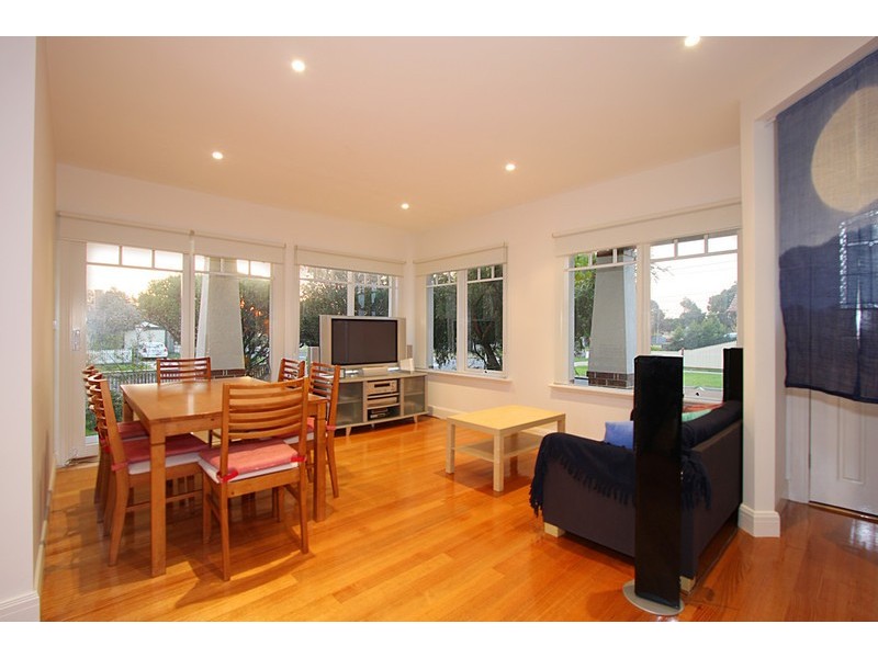 36 Darling Street, Hughesdale VIC 3166