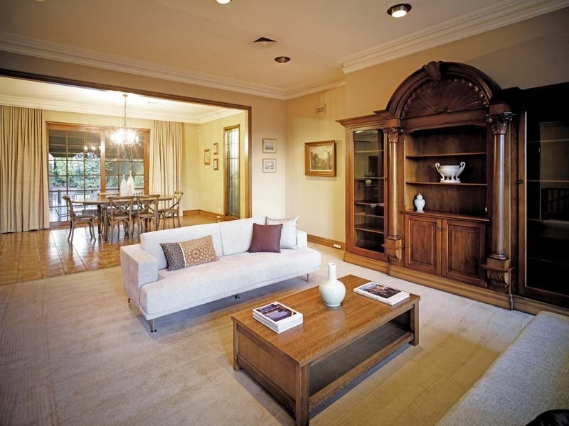 27 Gwingana Crescent, Glen Waverley VIC 3150