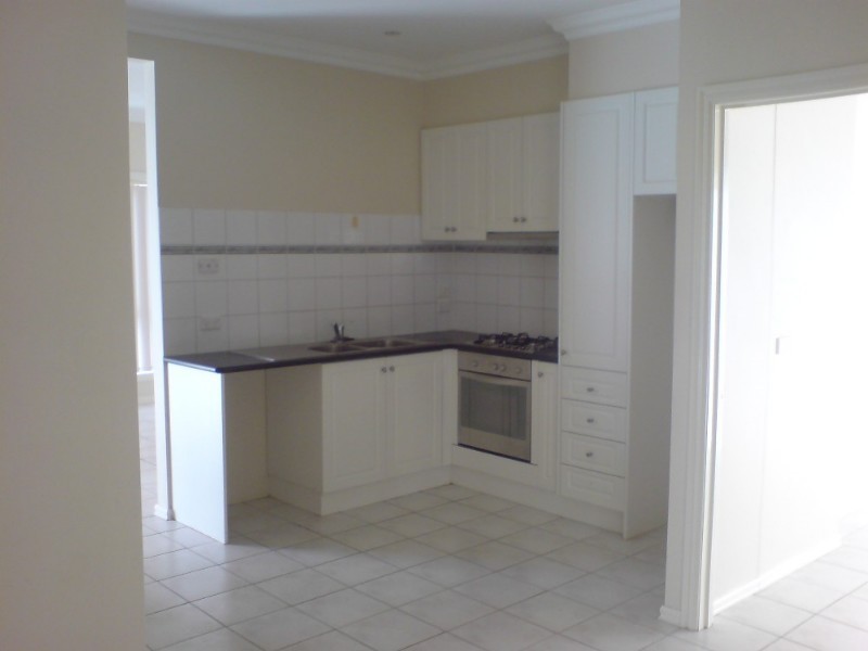 2/9 Myora Court, Chadstone VIC 3148