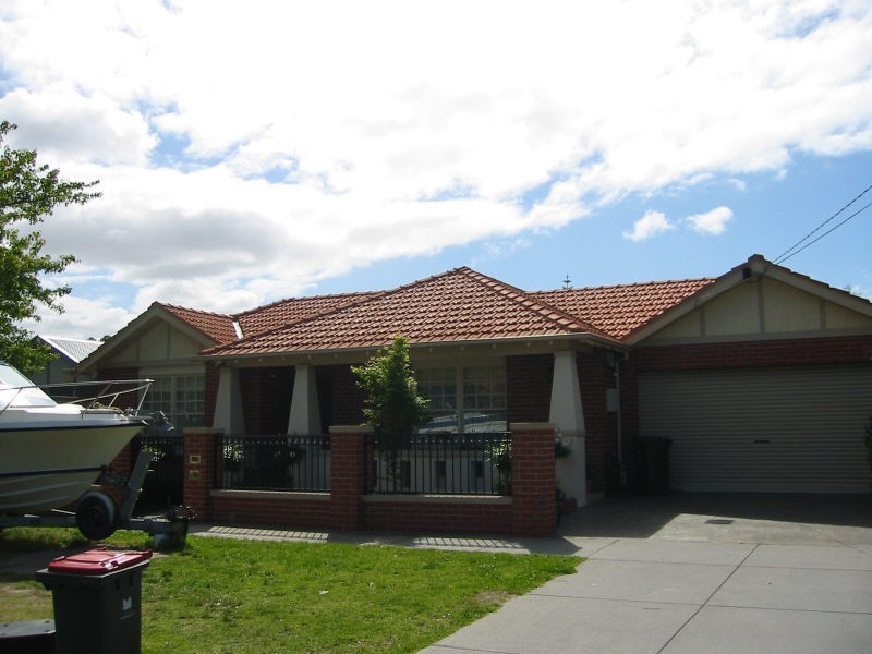 38 Carlisle Crescent,, Hughesdale VIC 3166