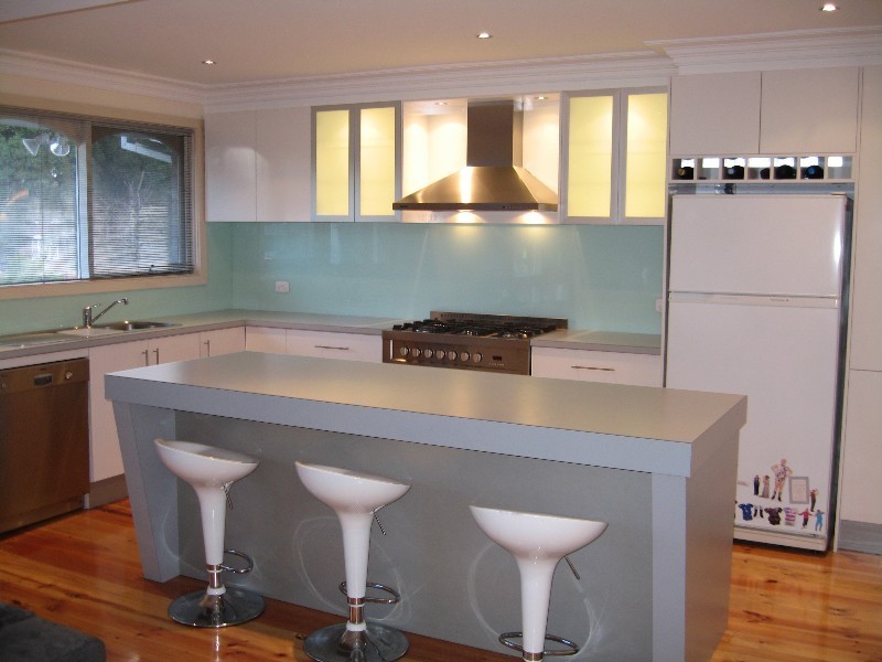 89 Kangaroo Road, Hughesdale VIC 3166