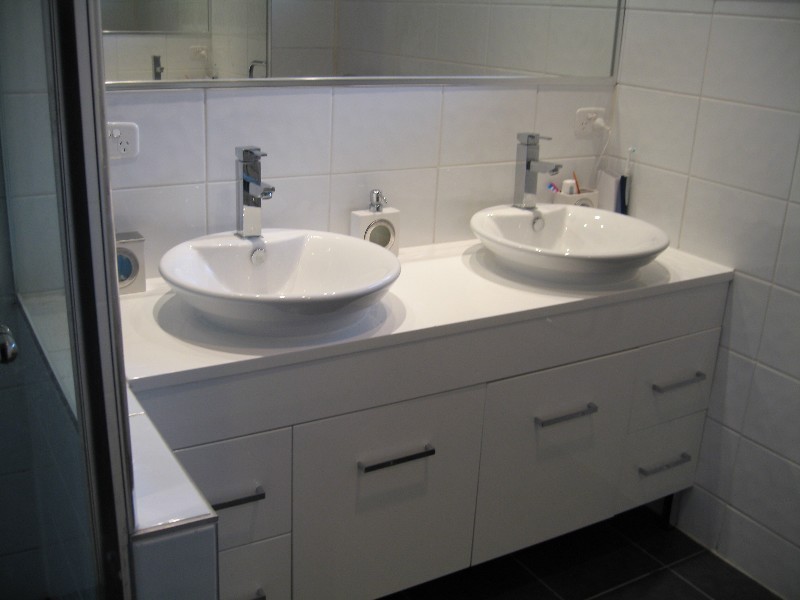 89 Kangaroo Road, Hughesdale VIC 3166