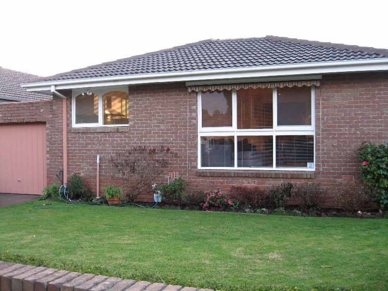 89 Kangaroo Road, Hughesdale VIC 3166