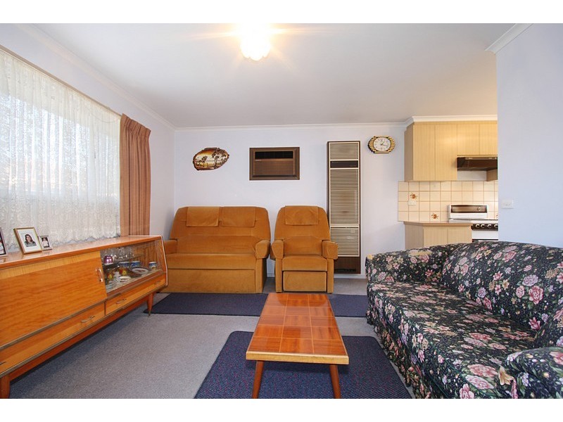 4/1 McIntosh Street, Oakleigh VIC 3166