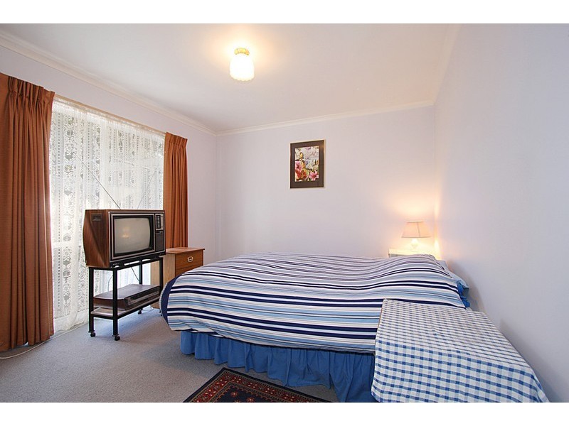 4/1 McIntosh Street, Oakleigh VIC 3166