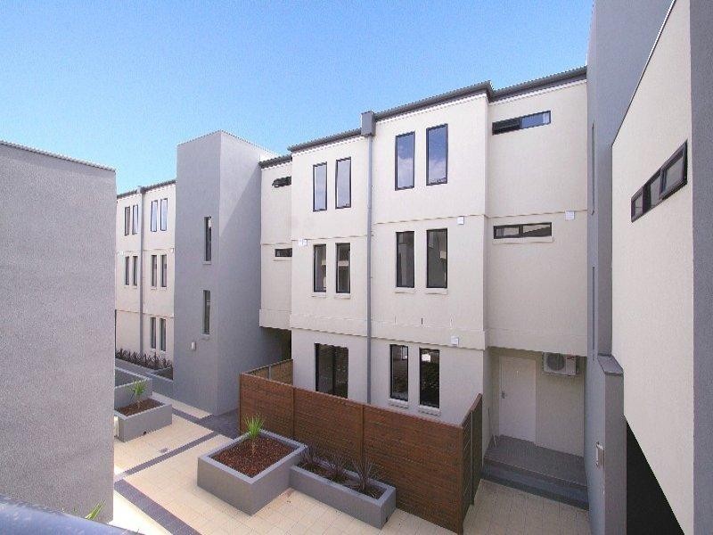 10/1324 Centre Road, Clayton VIC 3168