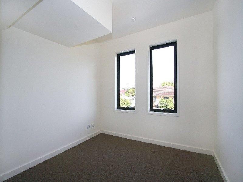 10/1324 Centre Road, Clayton VIC 3168