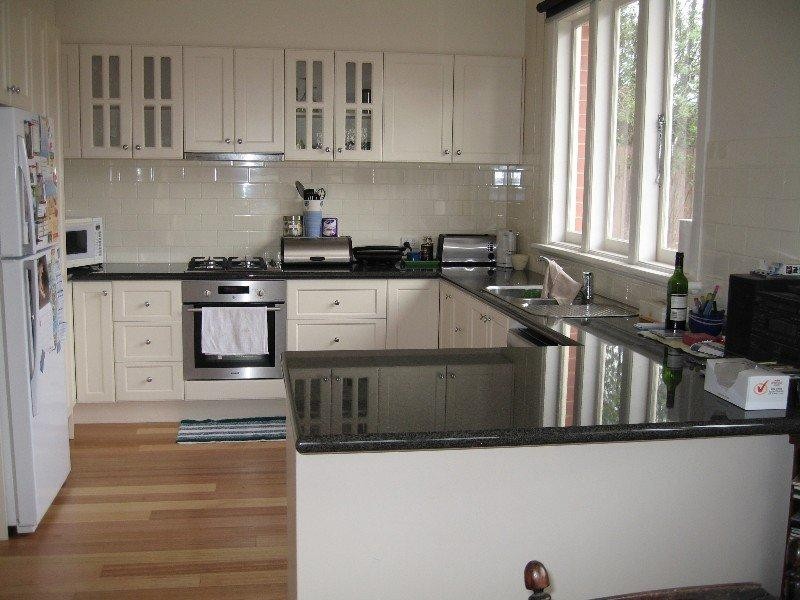 12A Carlisle Crescent, Hughesdale VIC 3166