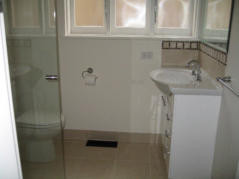 12A Carlisle Crescent, Hughesdale VIC 3166