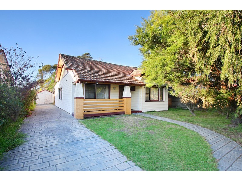 63 Carlisle Crescent, Hughesdale VIC 3166