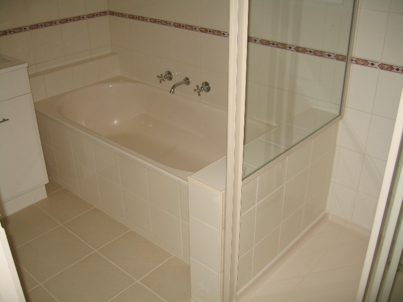 2/24 Kelvinside Road, Noble Park VIC 3174