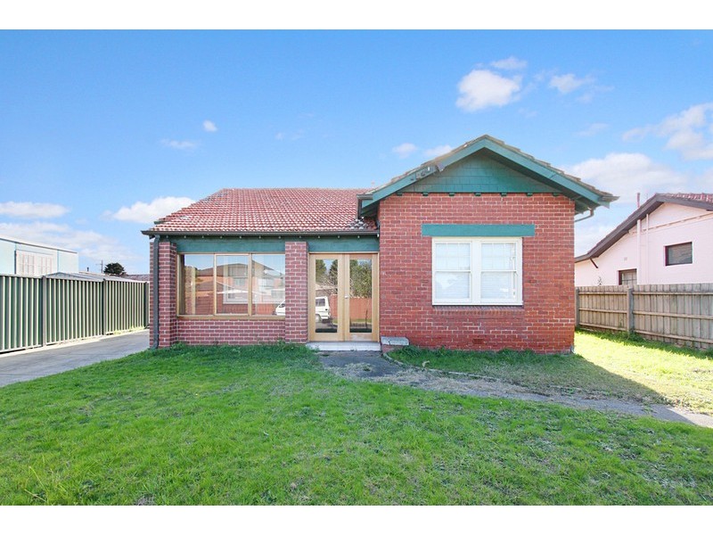 11 Trevethic Road, Springvale VIC 3171