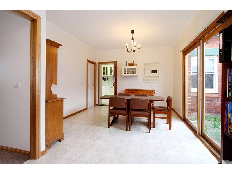 11 Trevethic Road, Springvale VIC 3171