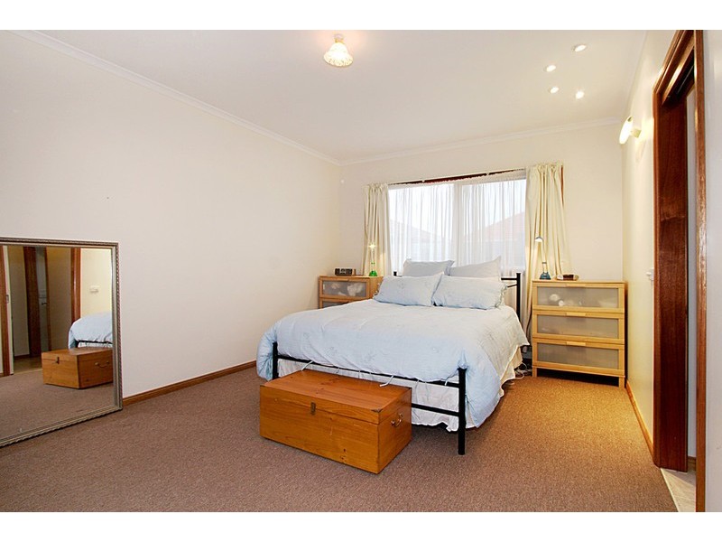 11 Trevethic Road, Springvale VIC 3171