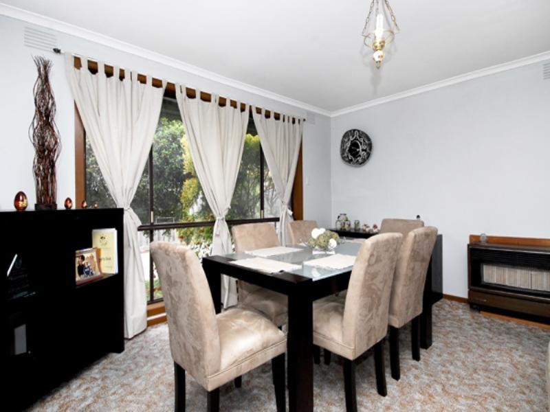 2/13A Elizabeth Street, Oakleigh East VIC 3166